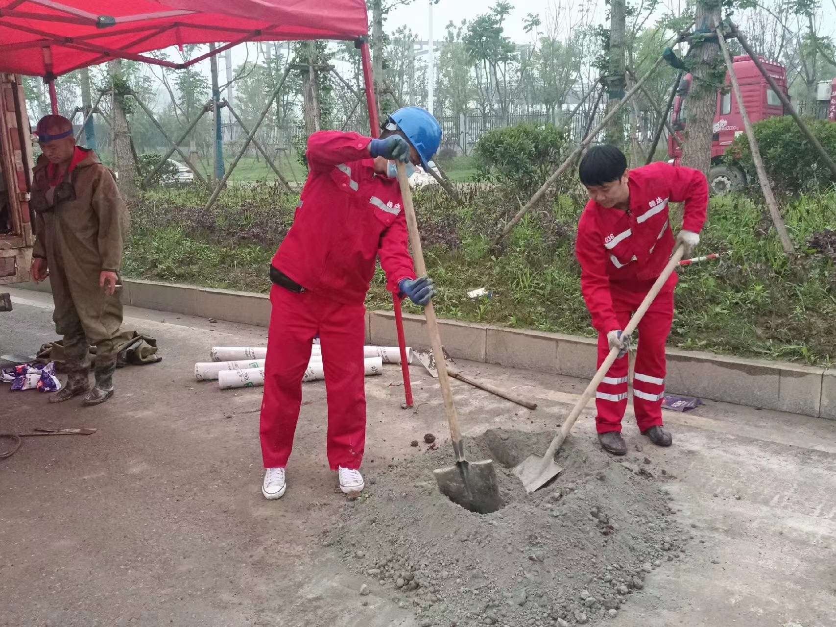 温岭管道疏通哪家好】及时进行市政管道清淤